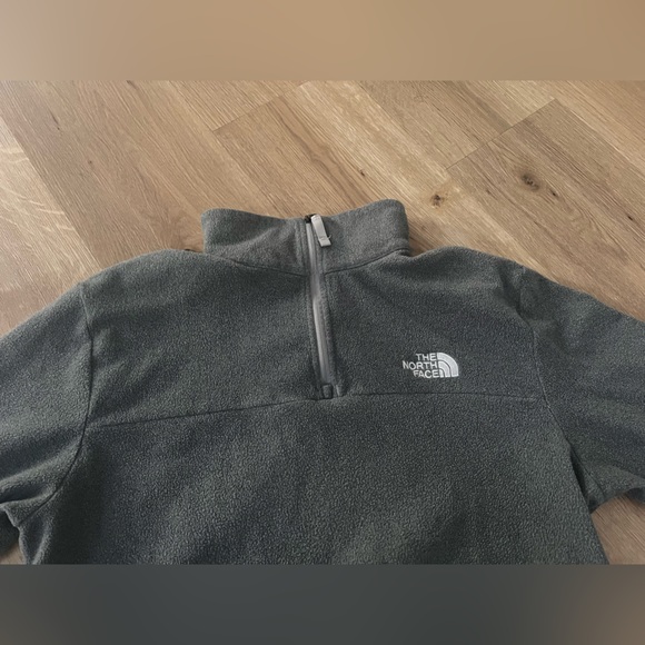 The North Face Gray Zip-Up Sweater - Picture 7 of 11